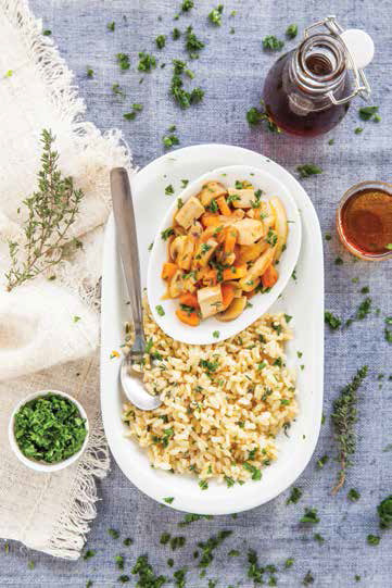 Riso integrale con sugo ai funghi e tofu