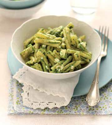 Casarecce con pesto verde.