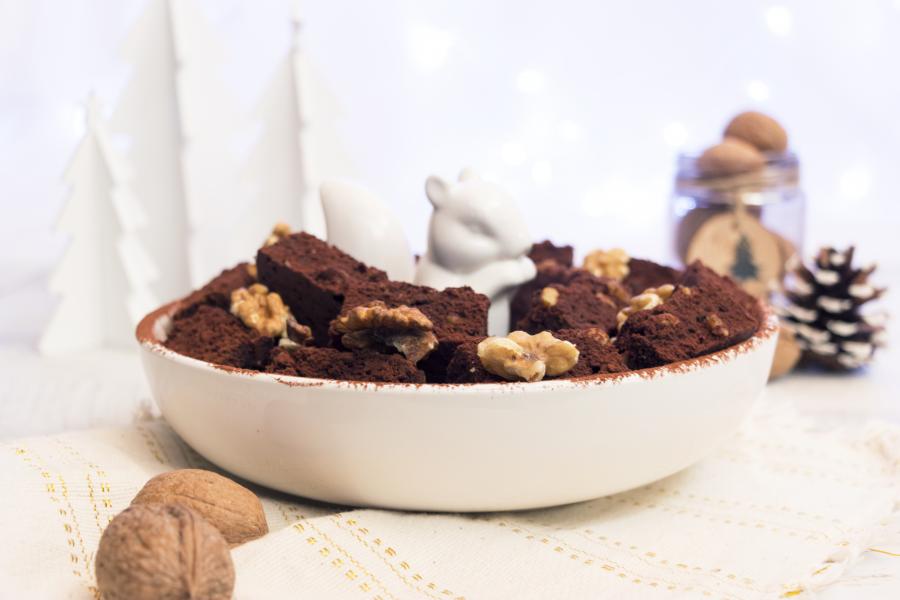 Brownies di Natale alle noci e zenzero