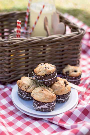 Muffin con pomodori secchi e olive taggiasche