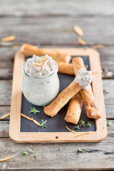 Pâté di sardine con grissini al rosmarino