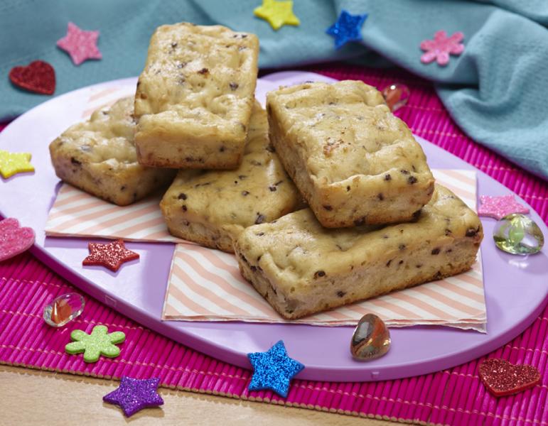 Plum cake farina di riso, pere e gocce di cioccolato